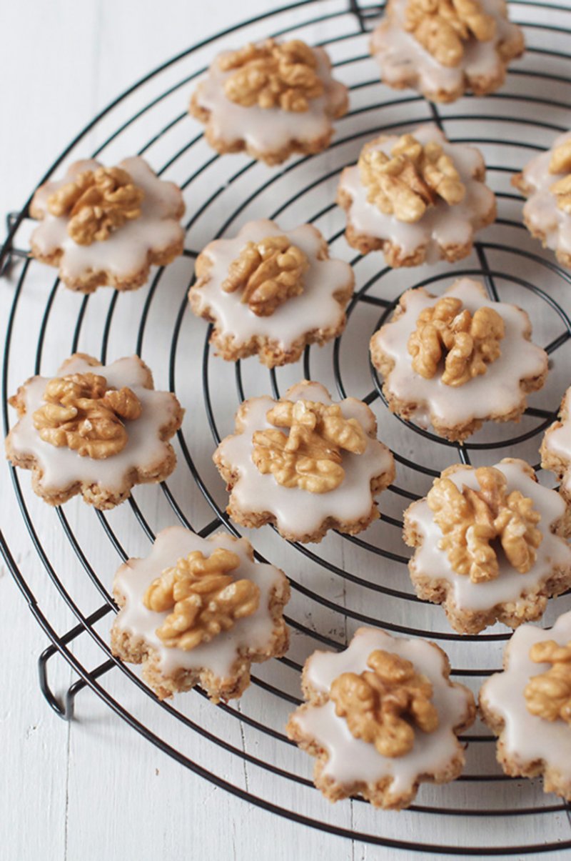 Swiss Walnut Christmas Cookies, Eat, Little Bird