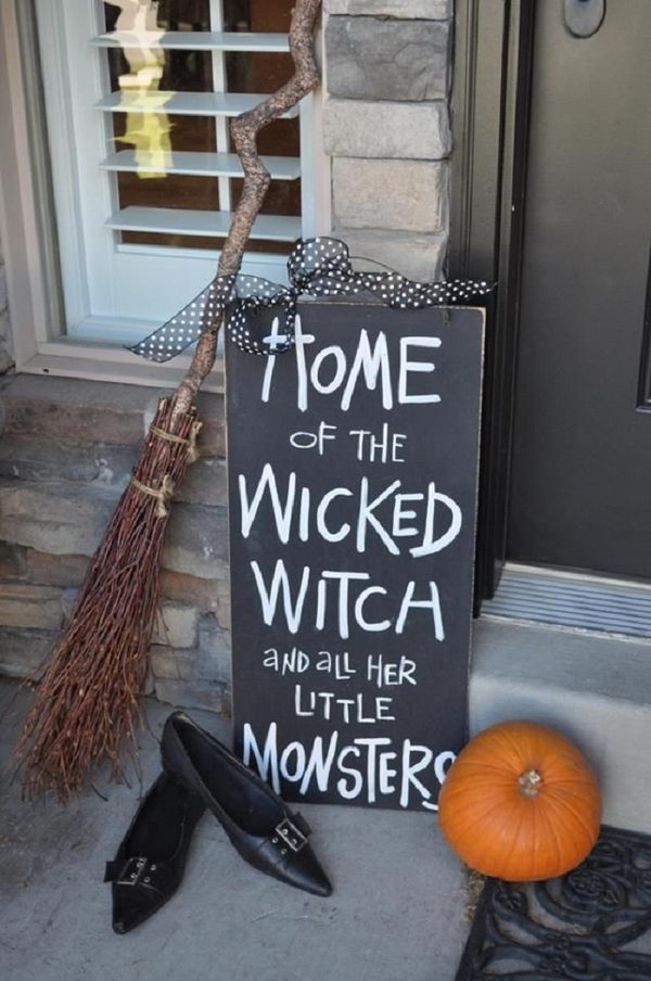 Halloween Sign.