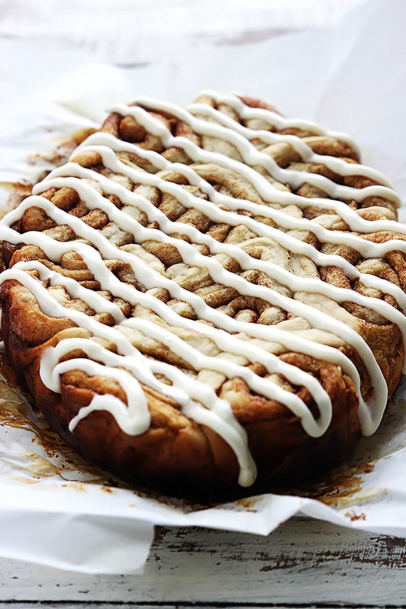 Slow Cooker Cinnamon Rolls by Creme De La Crumb