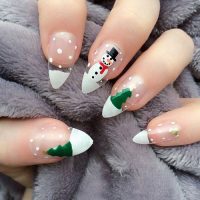45+ Christmas Nail Art Ideas that will make you look sharp and confident