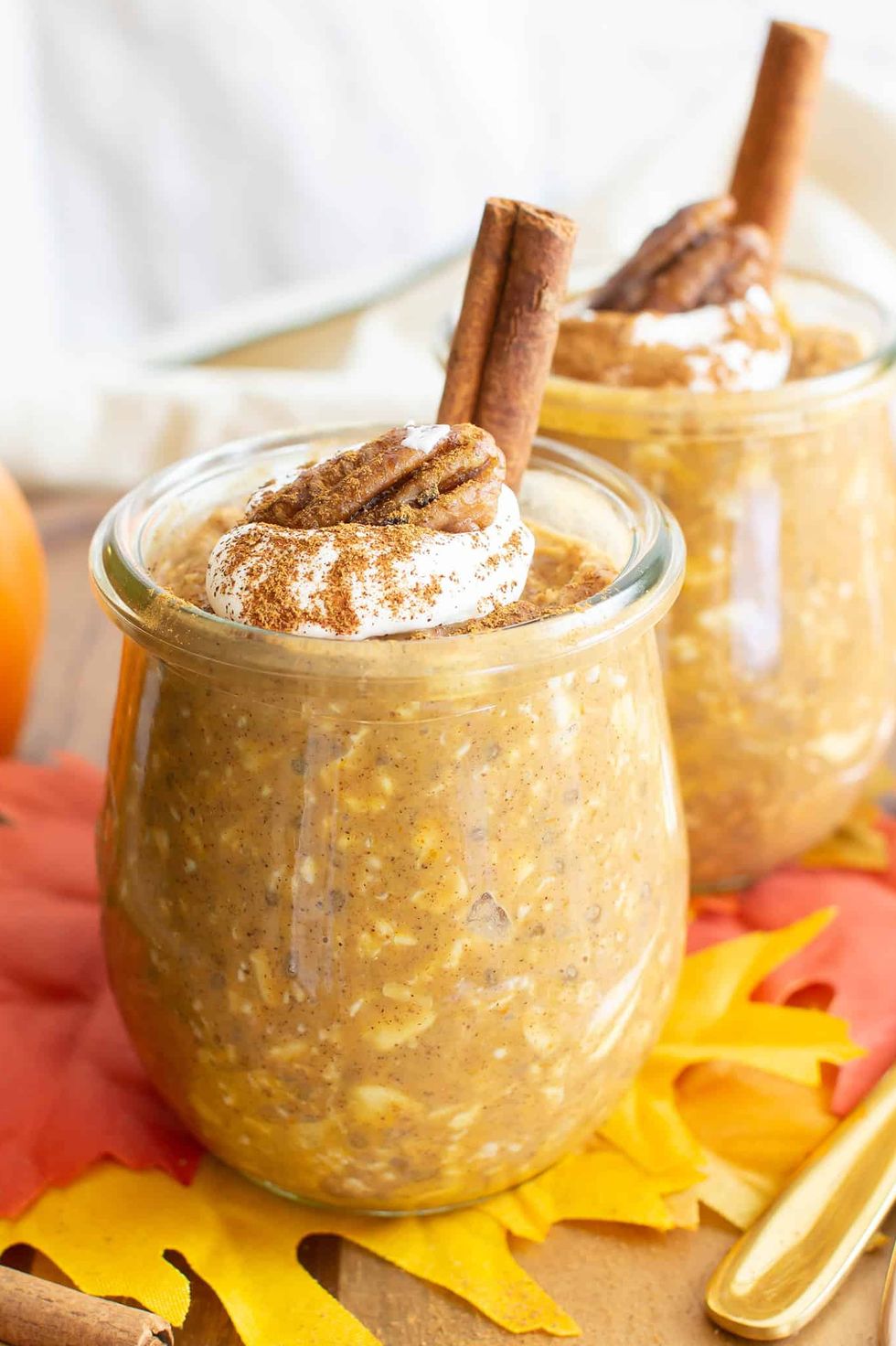 Healthy Pumpkin Pie Overnight Oats.