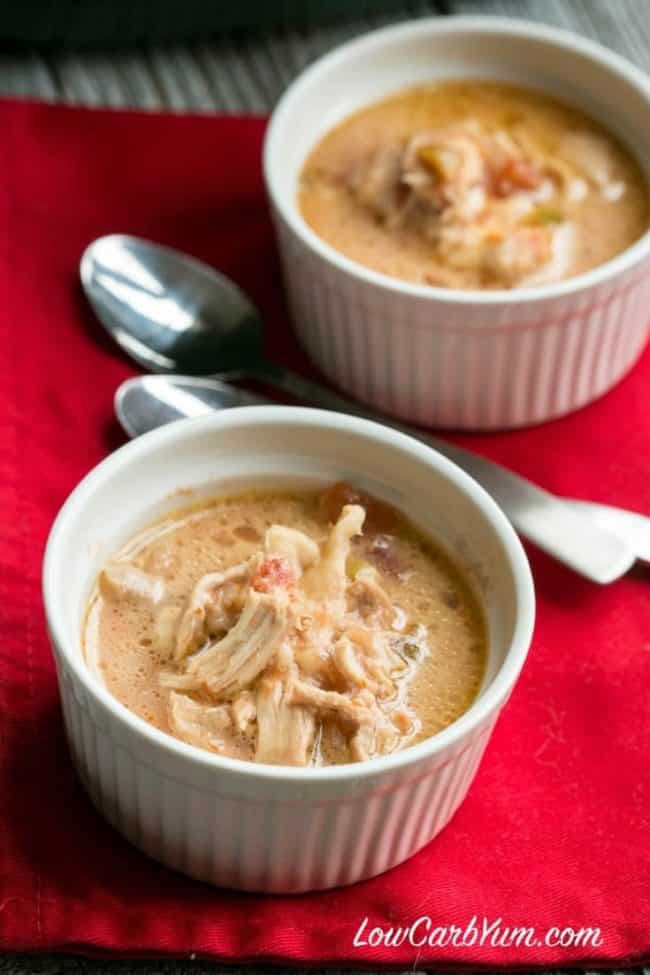 MEXICAN LOW CARB CROCKPOT CHICKEN SOUP.