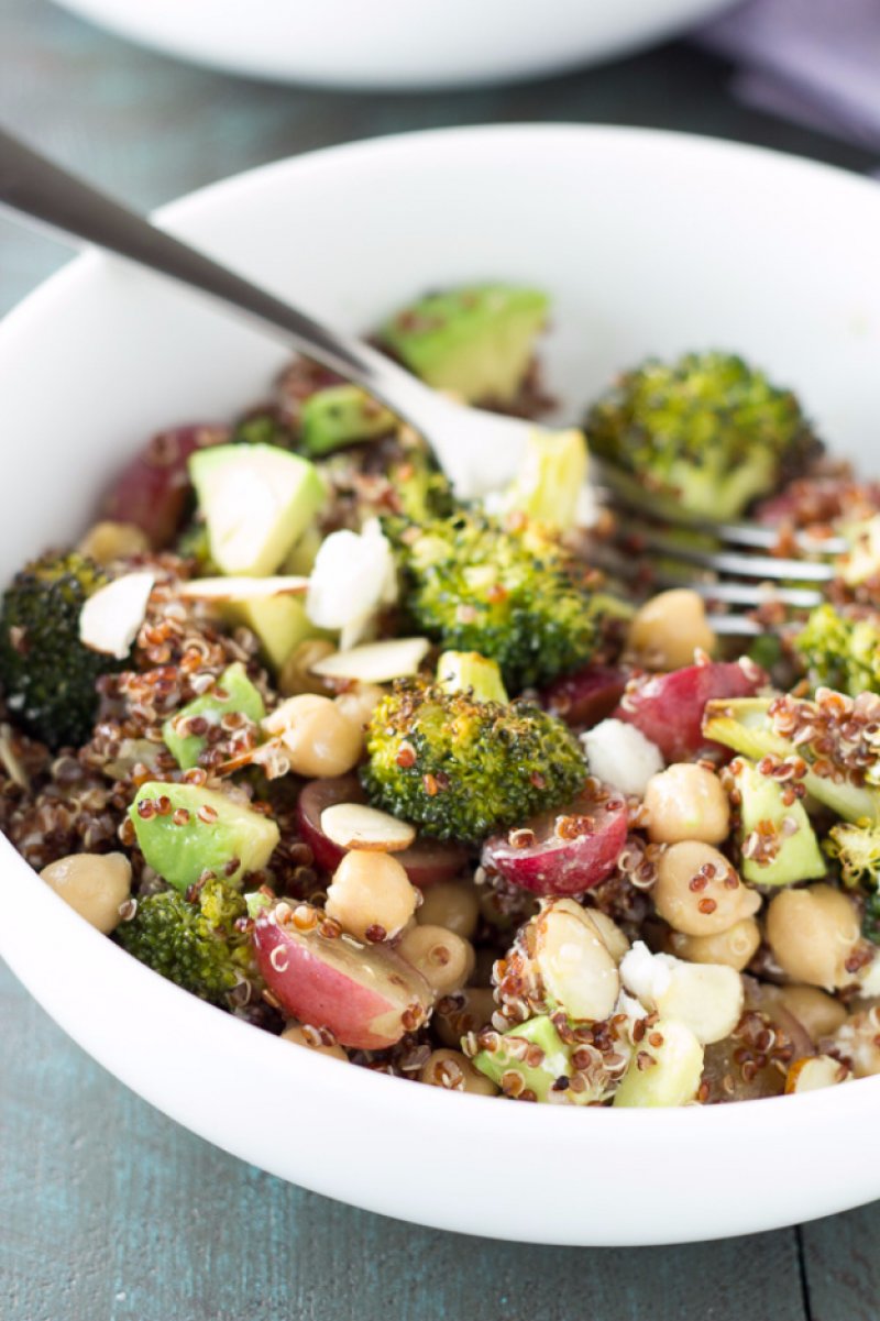Quinoa And Roasted Broccoli Lunch Bowls.