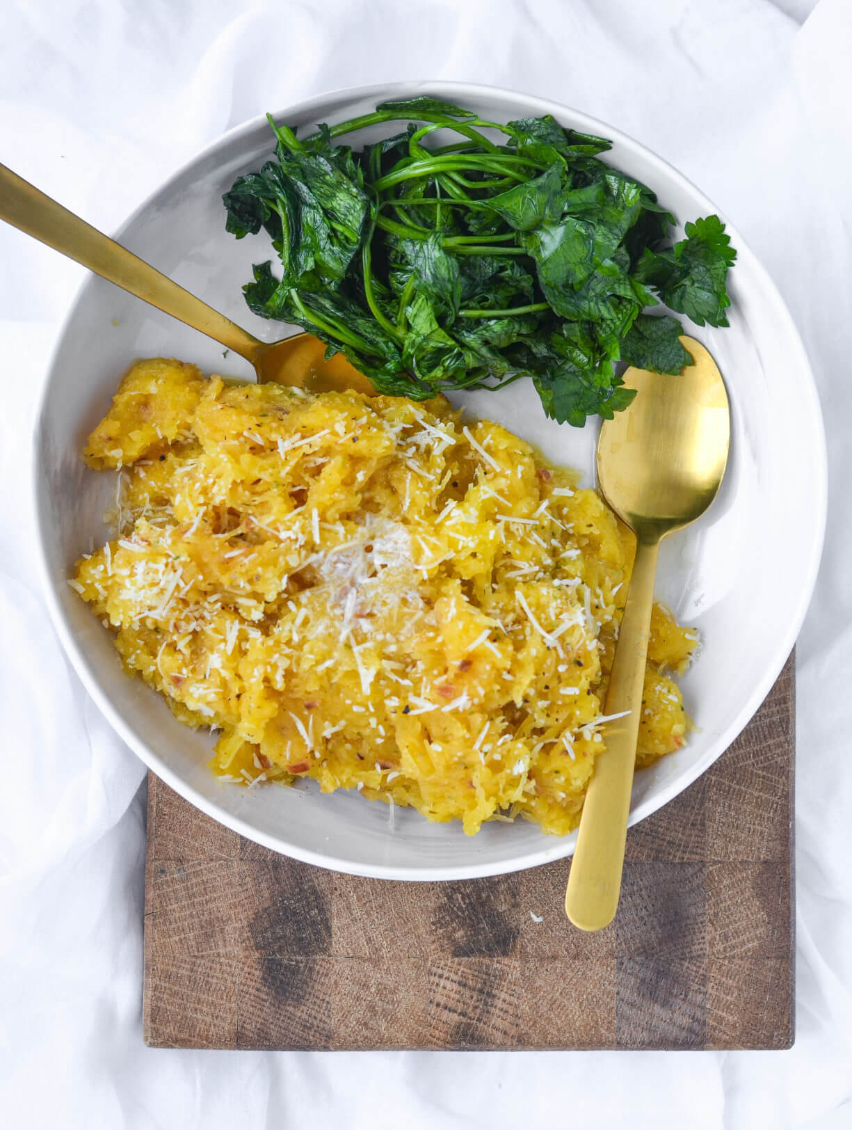 Slow Cooker Garlic Parmesan Spaghetti Squash.