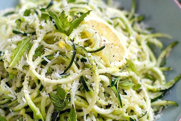 10-MINUTE ZUCCHINI NOODLES WITH GARLIC & PARMESAN FROM INSTANT POT EATS