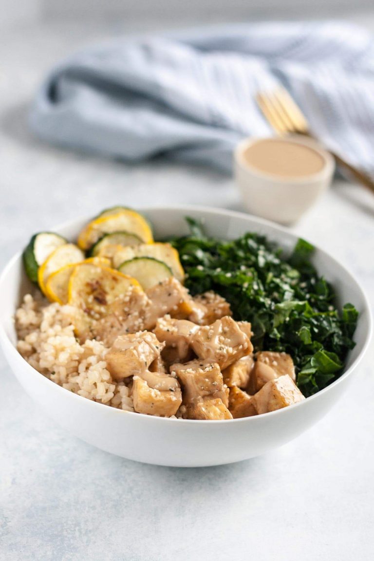 Almond Butter Tofu Bowl with Summer Squash.