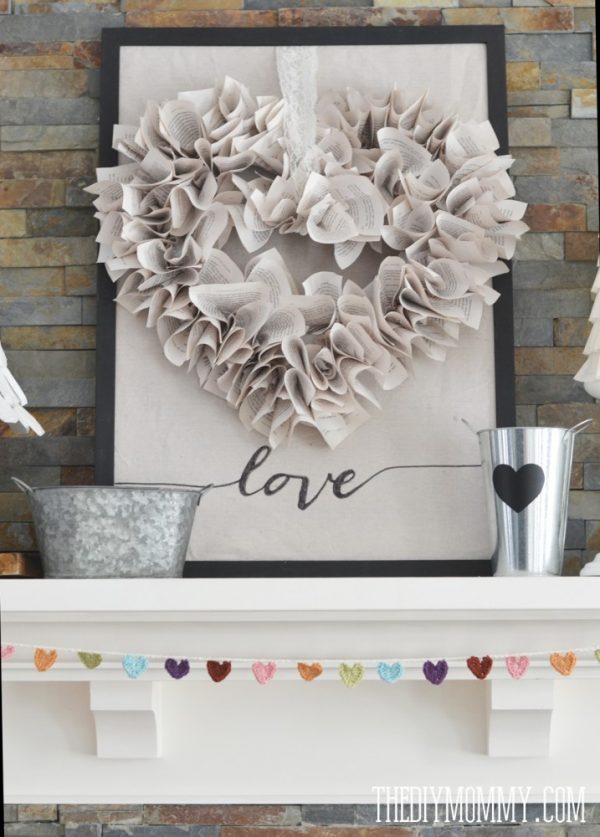 Book Page Heart Wreath. Rustic Valentine’s Day Decoration 