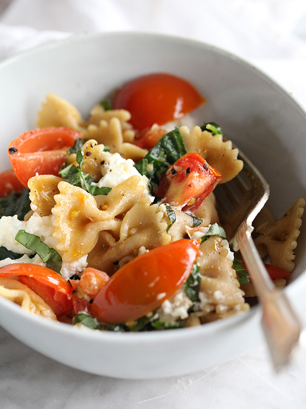 50 Summer Dinner Recipes Perfect for Late-Night Summer 17 Fresh Tomato with Ricotta Whole Wheat Pasta.