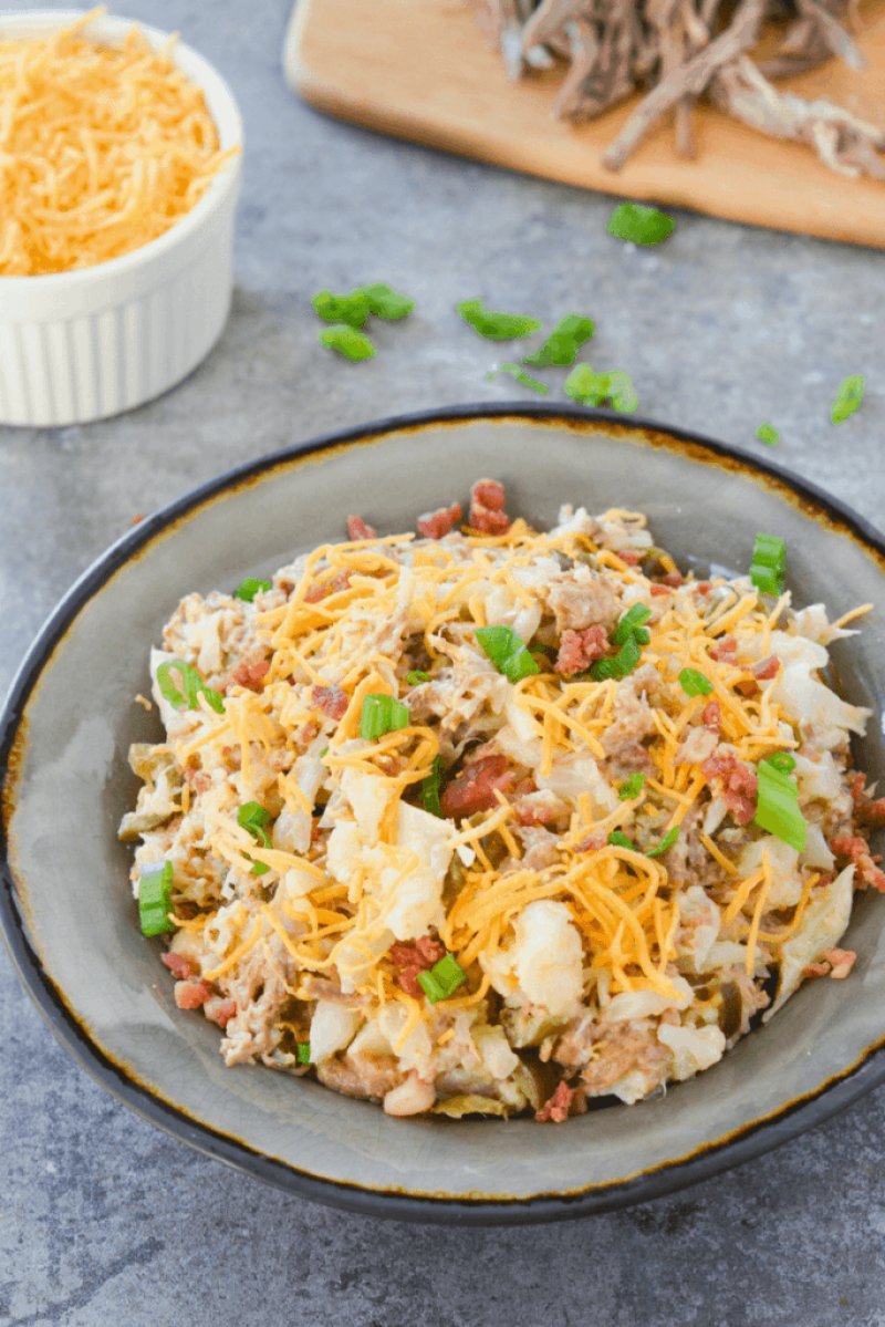 LOADED KETO CAULIFLOWER BOWL.