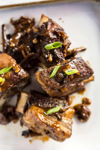 Slow Cooker Short Ribs with Korean BBQ Sauce - Plating Pixels