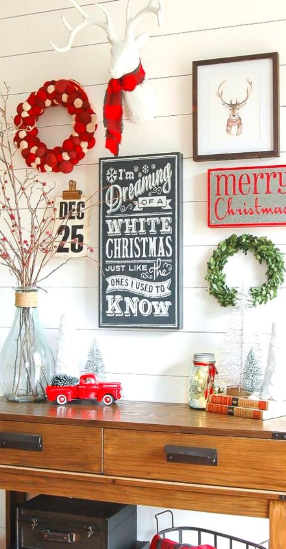 Christmas Entryway Gallery Wall