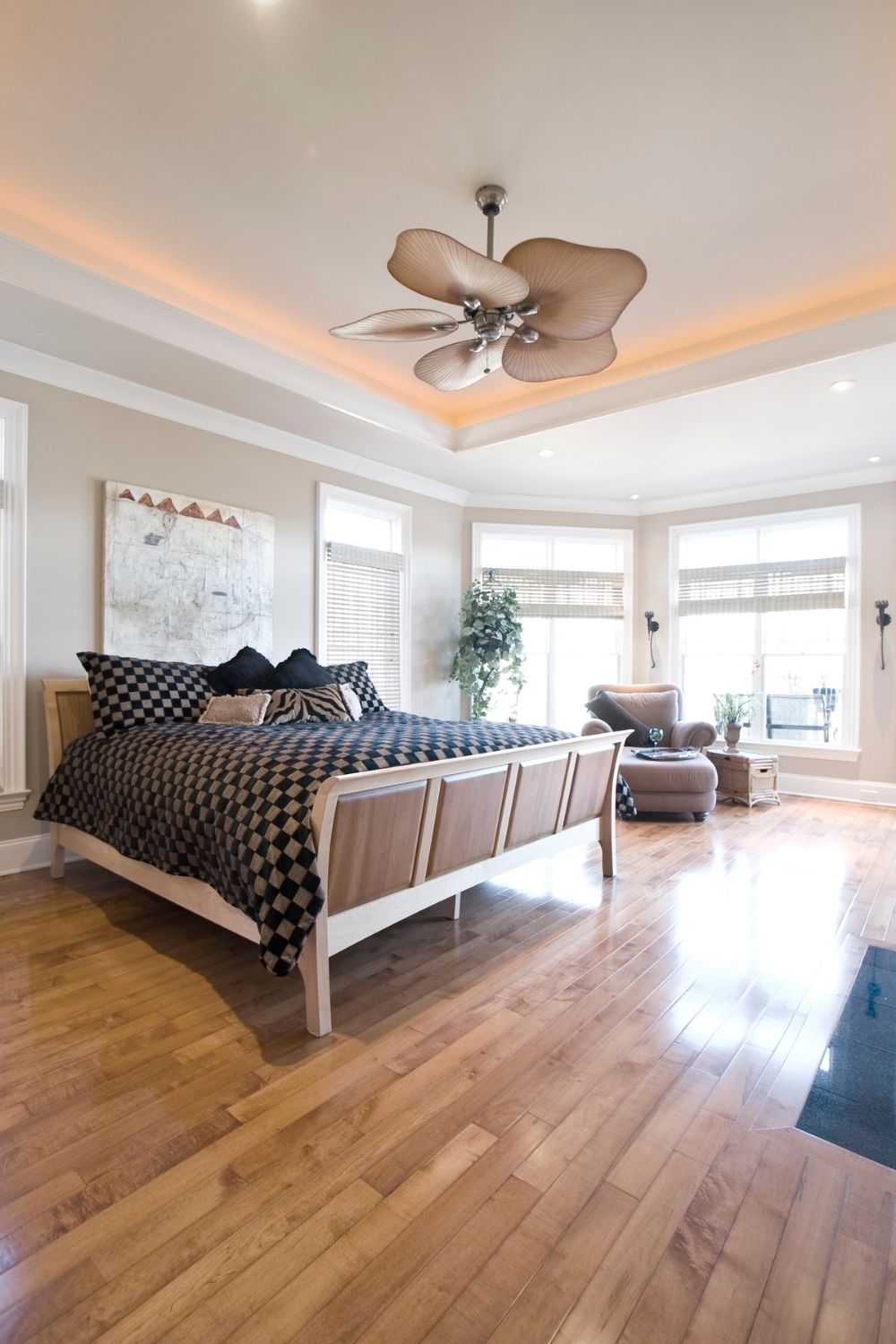 5 Tips For Decorating a Large Master Bedroom 2 Upgrade To A Bigger Mattress Size