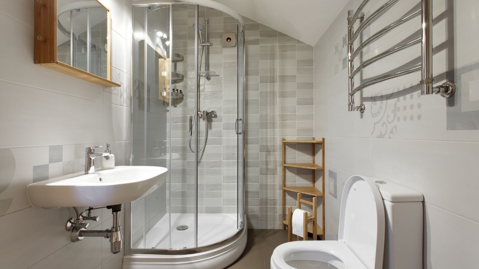 Make Your Small Bathroom More Usable