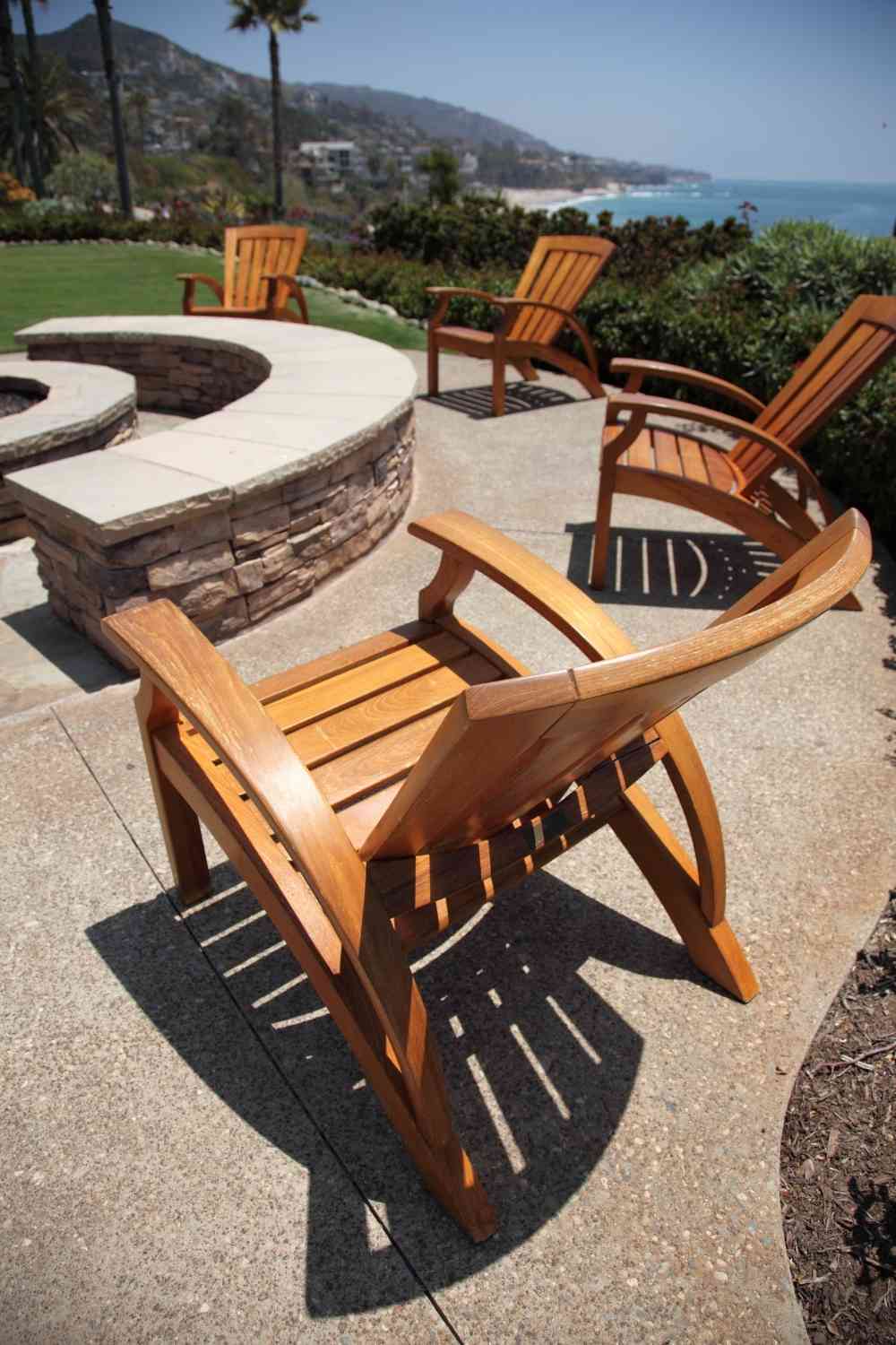 4 Tips for Decorating Your Outdoor Spaces 2 Wicker Outdoor Furniture