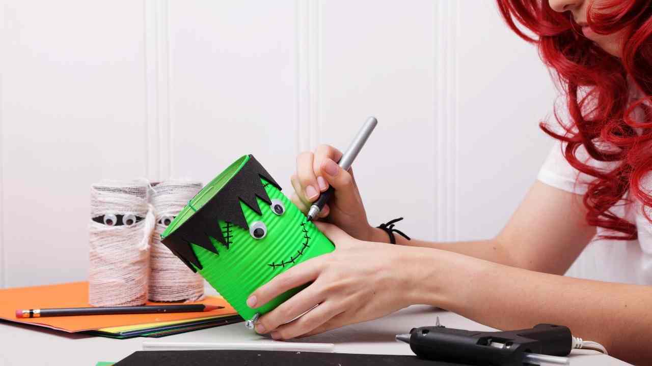 5 Halloween Fun Traditions To Start With Your Family 3 Halloween Crafts
