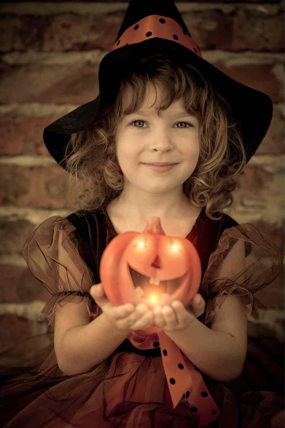 10 Rustic And Spooky Halloween Pumpkin Decor Ideas 5 Personalized Pumpkins