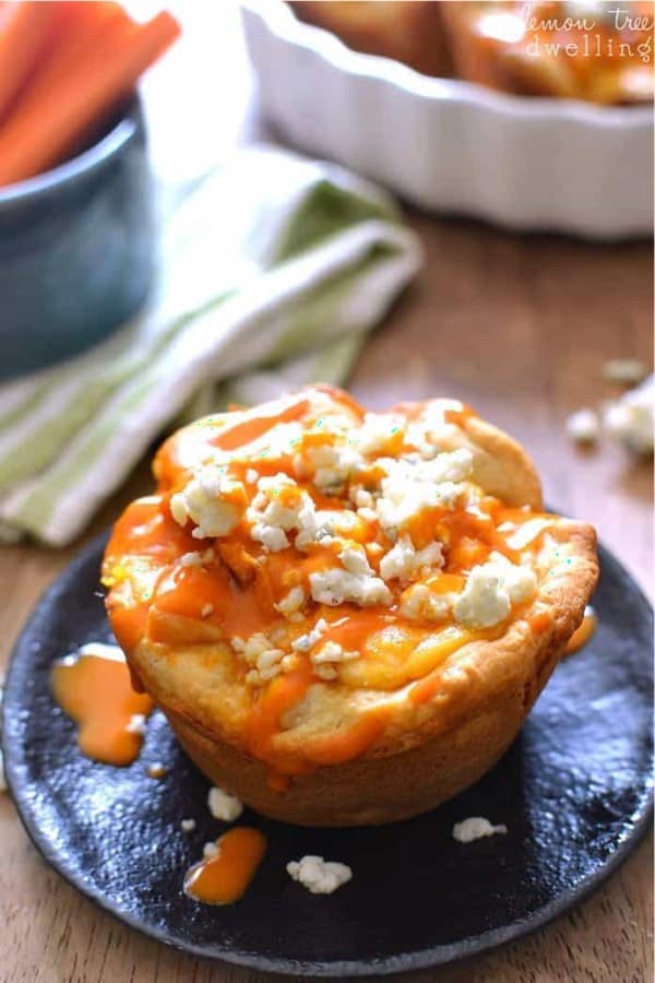 BUFFALO CHICKEN PIZZA CUPS
