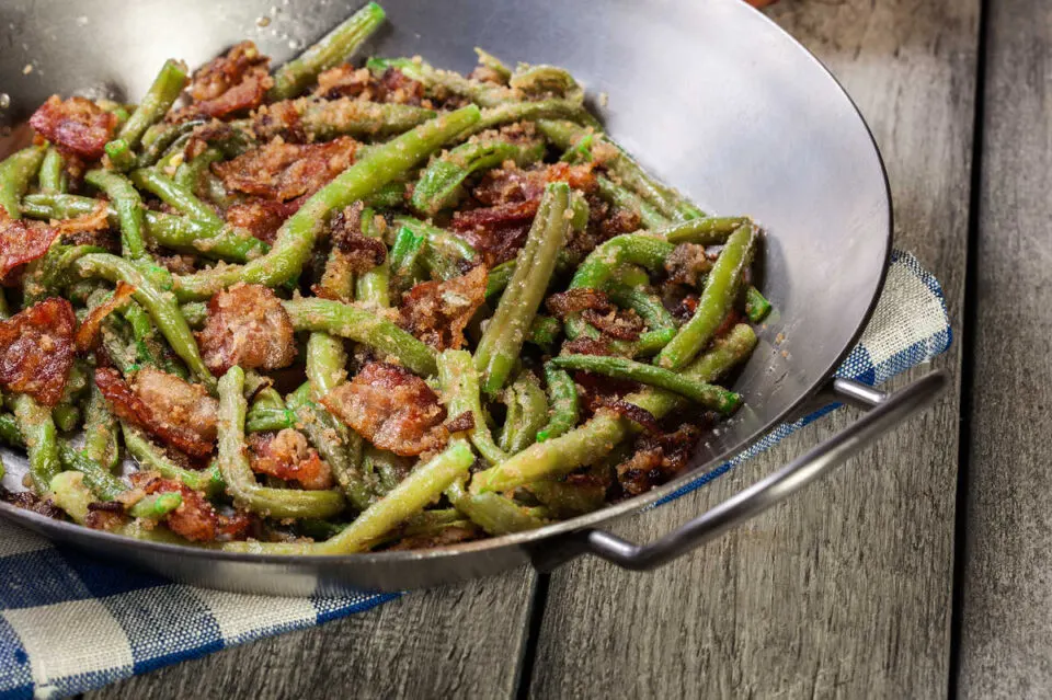 Balsamic Green Beans with Bacon