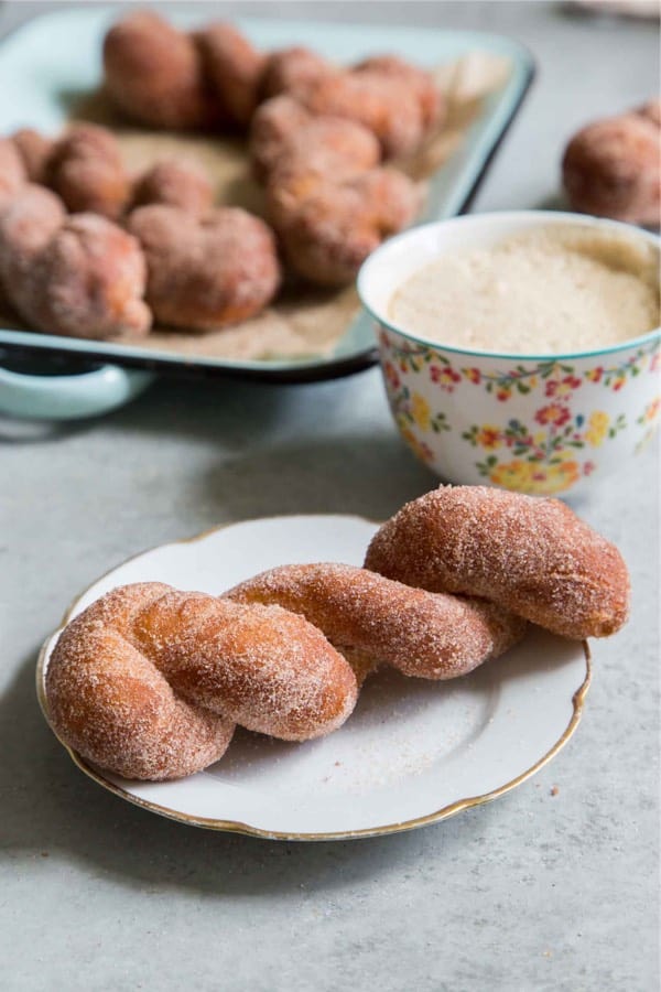 CINNAMON SUGAR TWIST DOUGHNUTS
