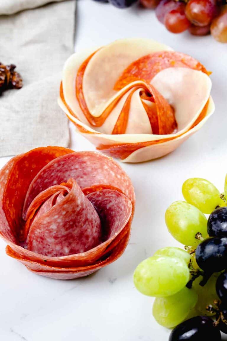 Charcuterie Meat Roses Tutortial (Salami, Pepperoni & Cheese!)