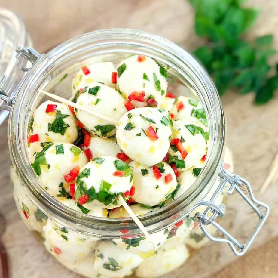 33 Best Toothpick Appetizers for a Party on a Budget 31 Cherry Bocconcini Balls With Chili