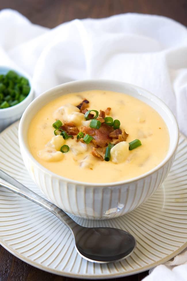 Crockpot Cheesy Potato Soup
