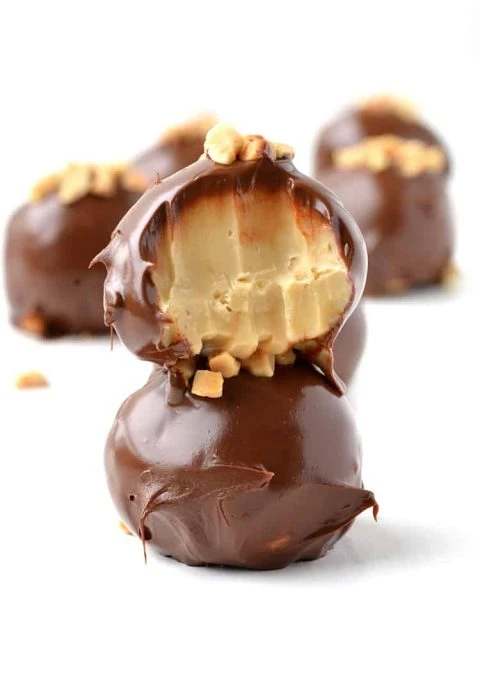 Easy Salted Caramel Fudge Truffles