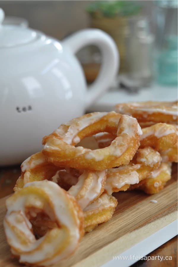 HOMEMADE HONEY CRULLER DONUTS
