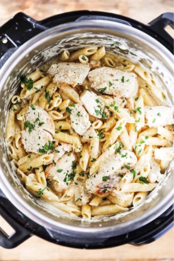 26 Tasty Instant Pot Chicken Recipes: Quick & Easy Guide 17 INSTANT POT CHICKEN ALFREDO PASTA