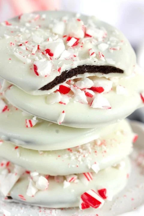 No Bake Peppermint Bark Cookies