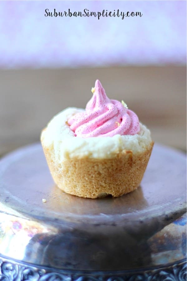 STRAWBERRY LEMON COOKIE CUPS
