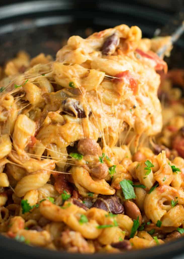 Slow Cooker Vegetarian Chilli Mac
