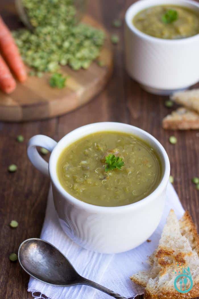 Slow Cooker Vegetarian Split Pea Soup

