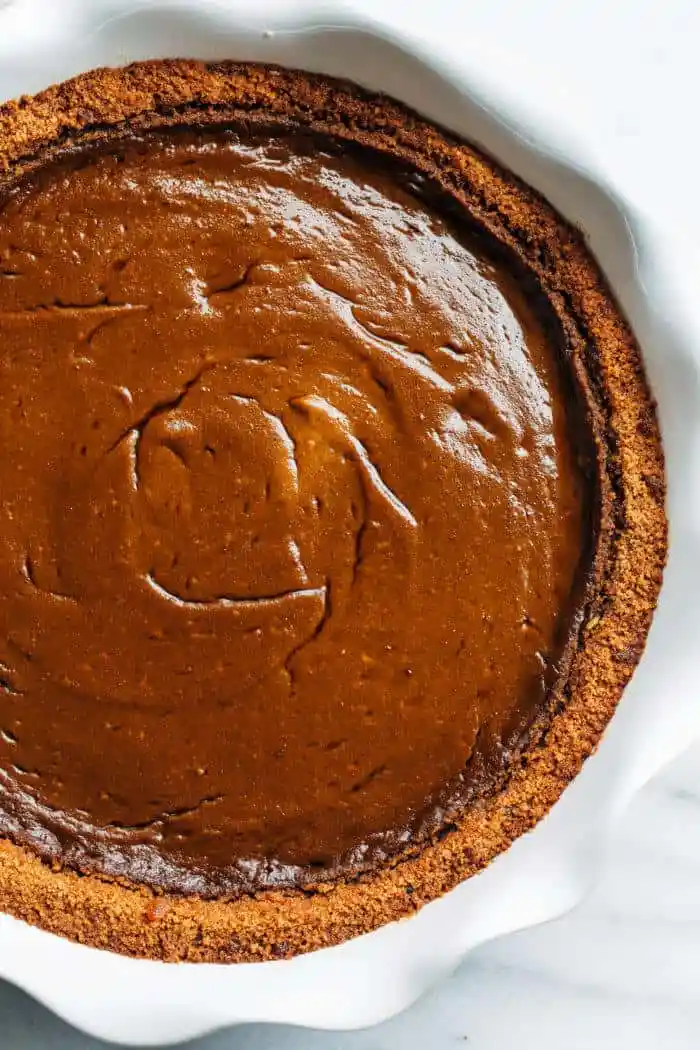 Vegan Pumpkin Gingerbread Pie