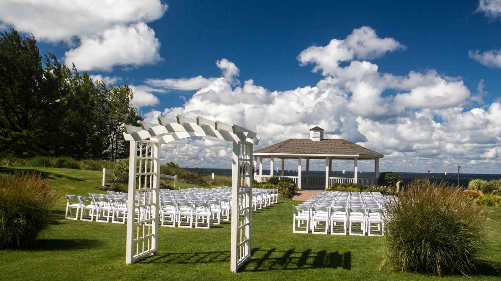 How to Pick the Right Wedding Venue for Your Special Day