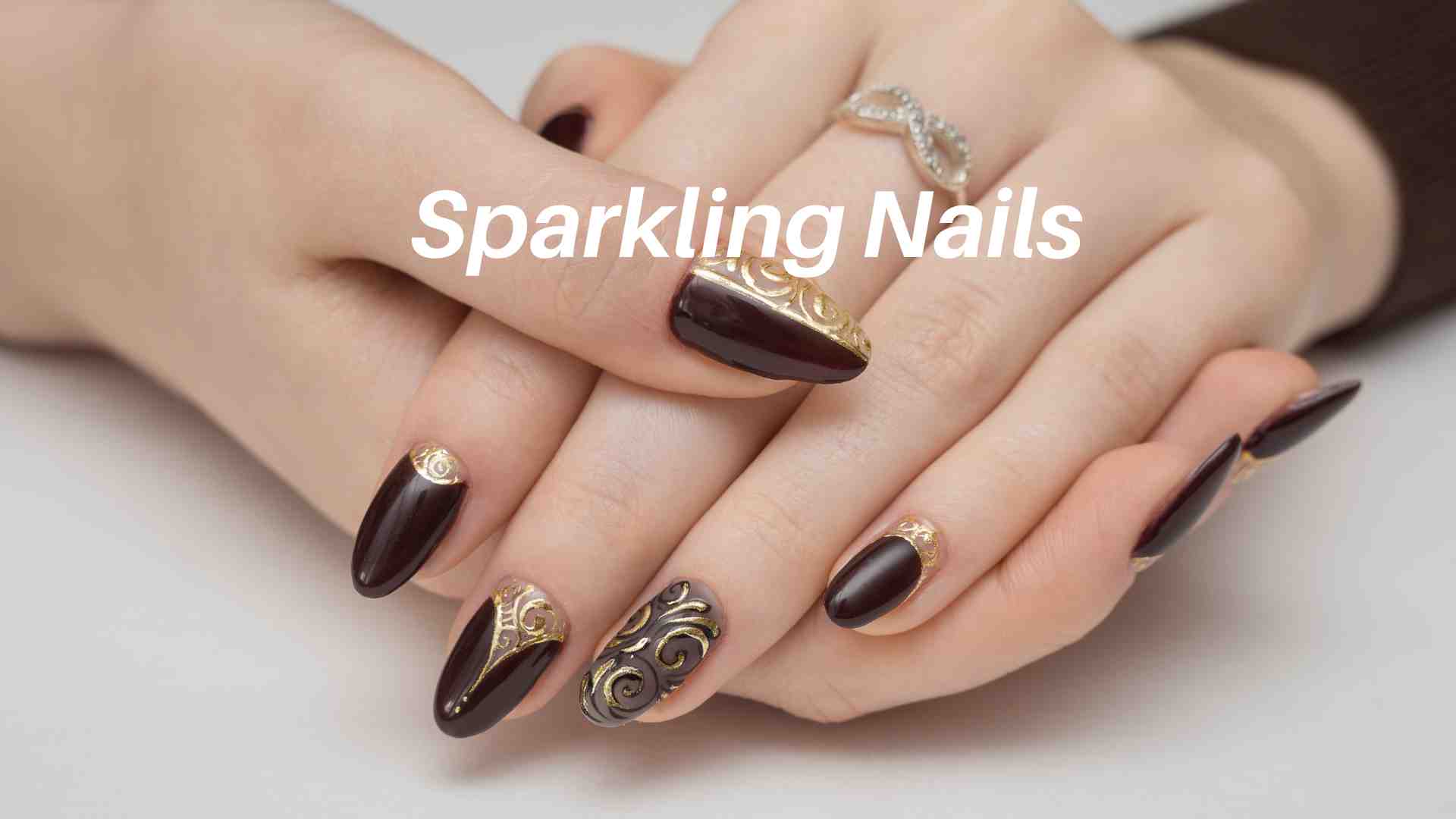 Sparkling nails