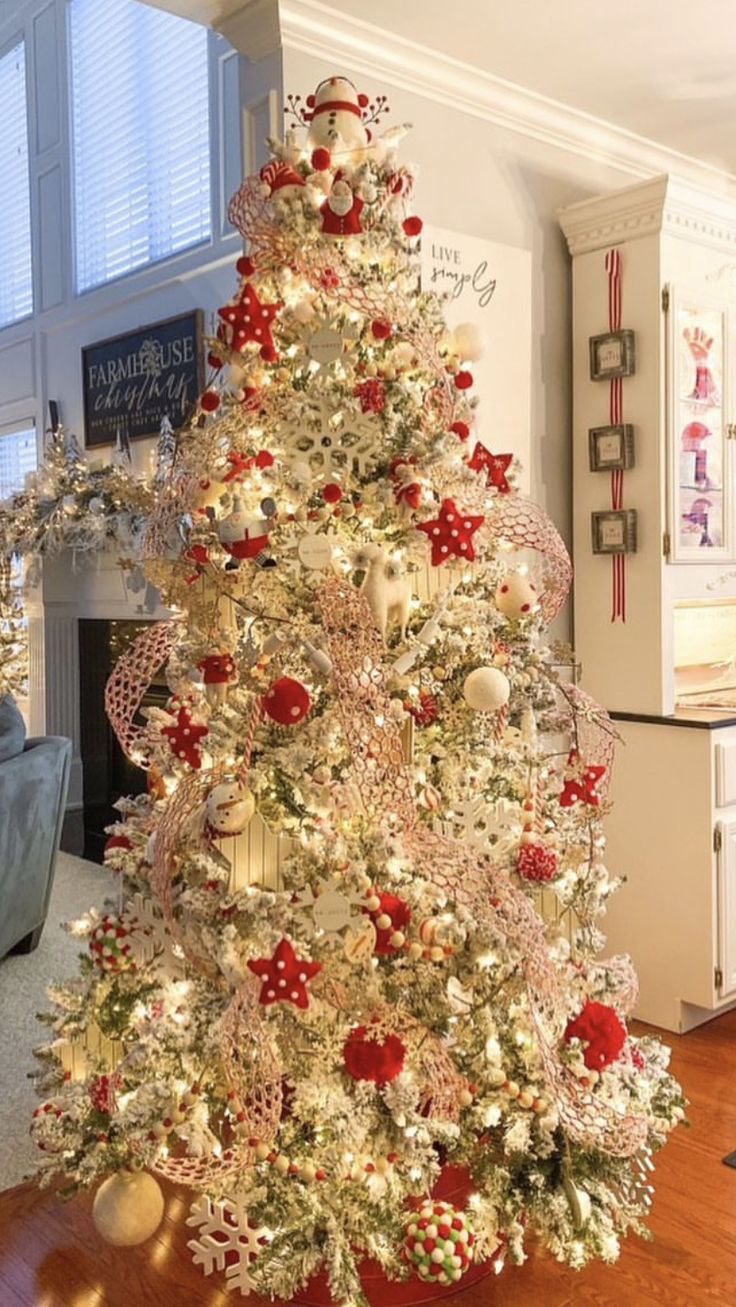 Christmas tree decor idea