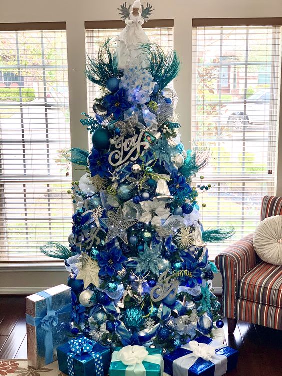Frozen Inspired Christmas Tree