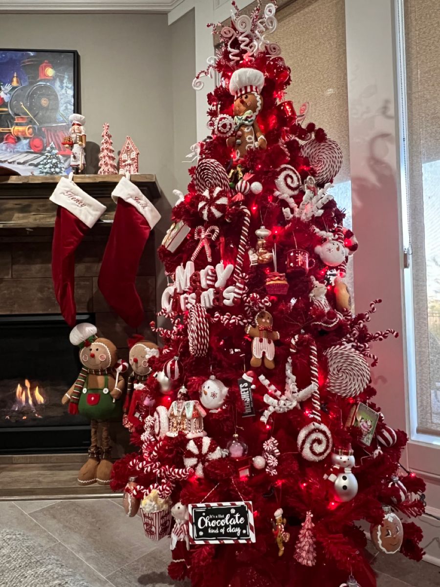 Red sweet Christmas tree