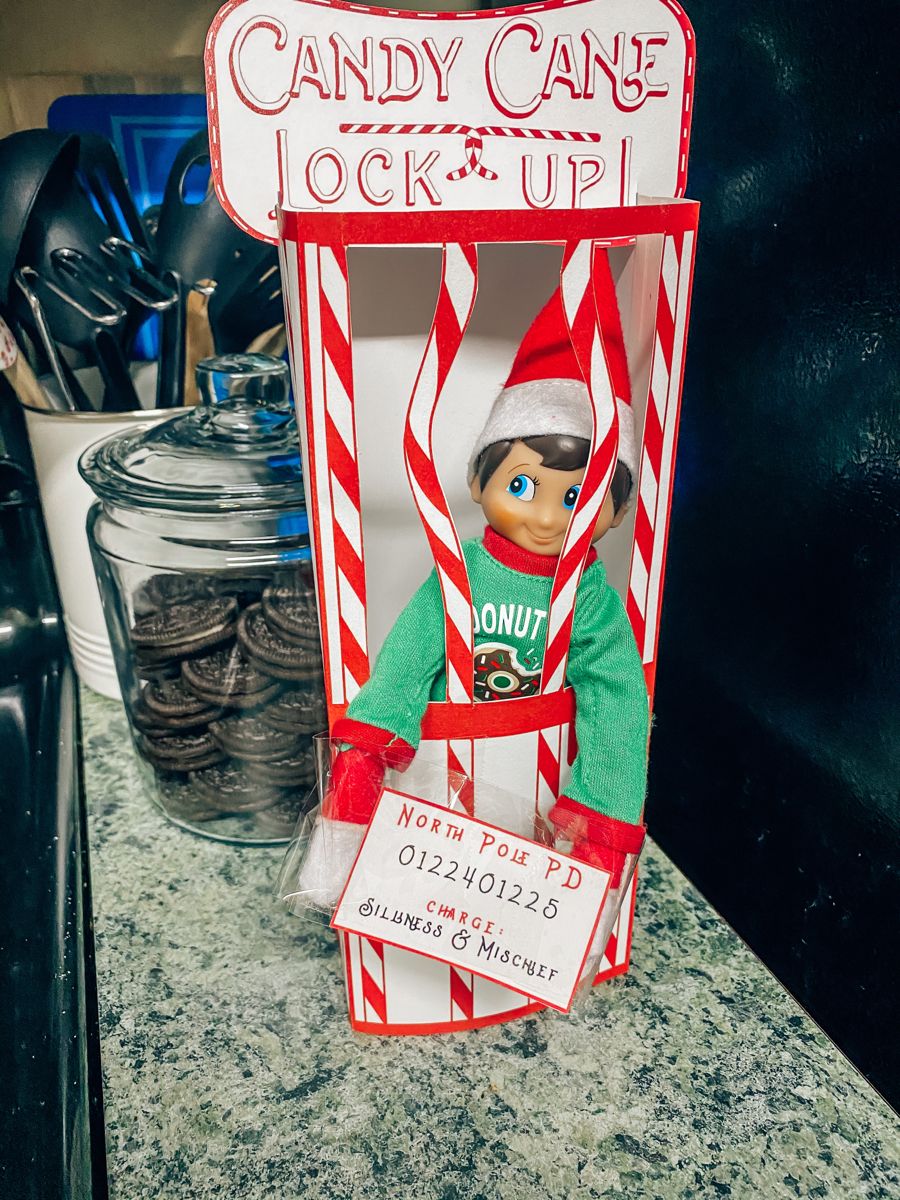 Candy Cane Lock Up