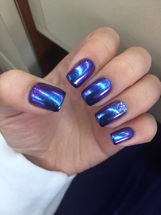 Fantastic Blue Shade Chrome Nail Art
