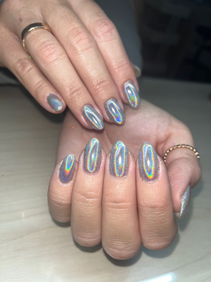 Holographic Chrome Nails